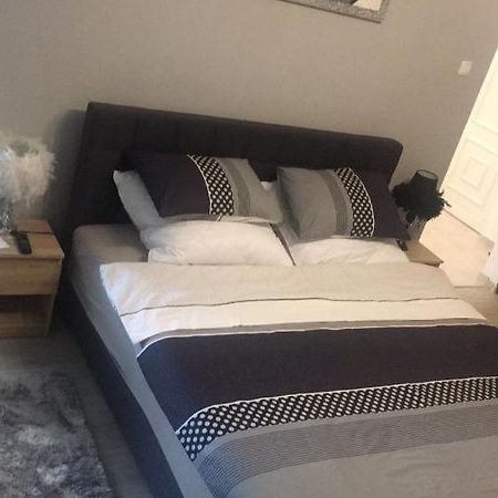Studio Apartman Ana Osijek Zewnętrze zdjęcie